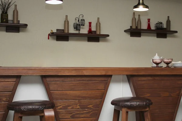 Desain Interior Kafe Dengan Bar Dan Kursi Kayu Dekorasi Dinding — Stok Foto