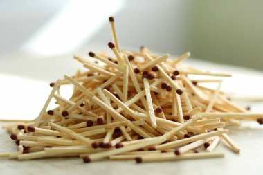 Eşleşmeler, yangın riski, konsept