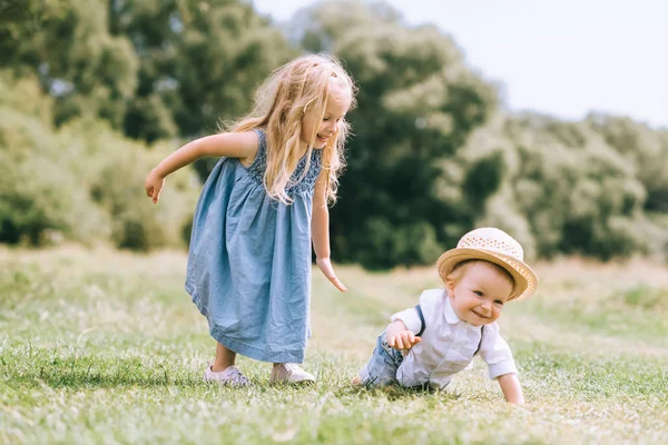 Niños —  Fotos de Stock