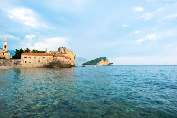 Bell Tower Sveti Ivana Katedral Och Adriatiska Havet Budva Montenegro — Stockfoto