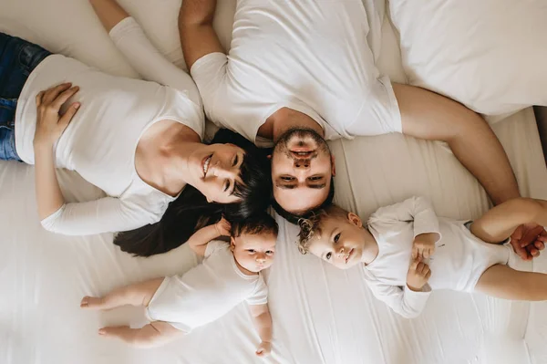 Familie — Stockfoto