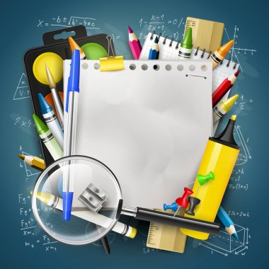 Mavi tebeşir tahtası üzerinde okul malzemeleri ve boş kağıt.