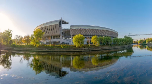 Cluj Arena on a sunny summer day. Is a multi-use stadium in Cluj-Napoca, Romania and is ranked as an UEFA Elite Stadium, Category 4 — Stock Photo, Image