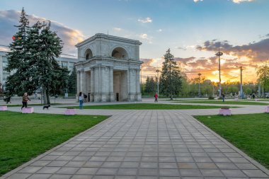 Kişinev, Moldova - 19 Nisan 2018: Zafer takı Chisinau, Moldova Cumhuriyeti