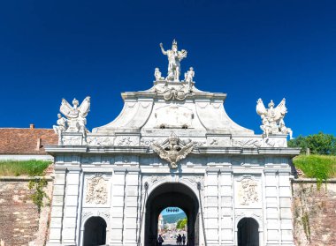 Alba Iulia, Romanya - 11 Ağustos 2018: Citadel Alba-Carolina Alba Iulia, Romanya 3 kapı