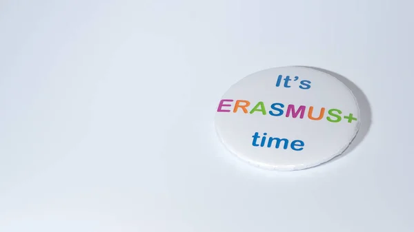 Sibiu, Romanya - 17 Aralık, 2017: program seçme teşvik bir Erasmus PIN