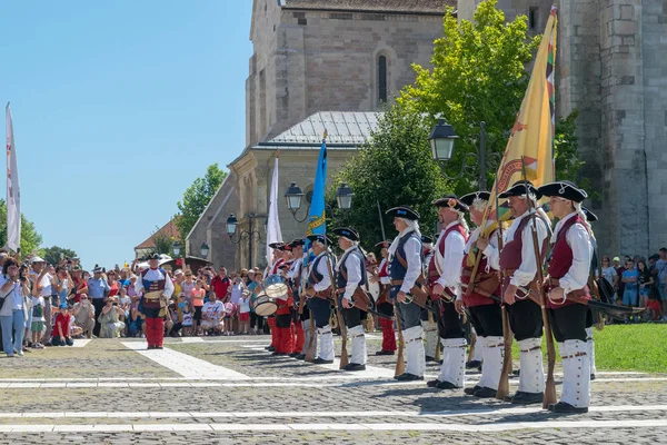 Alba Iulia, Romanya - 11 Ağustos 2018: Guard töreni Kalesi Alba-Carolina Alba Iulia, Romanya'da değiştirme