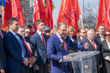 Kişinev, Moldova - 10 Nisan, 2018: Sosyalist Parti (Psrm) üye, iyon Ceban, Kişinev, Moldova Belediye seçimlerinde için kayıtlı sonra seçim planını ilan