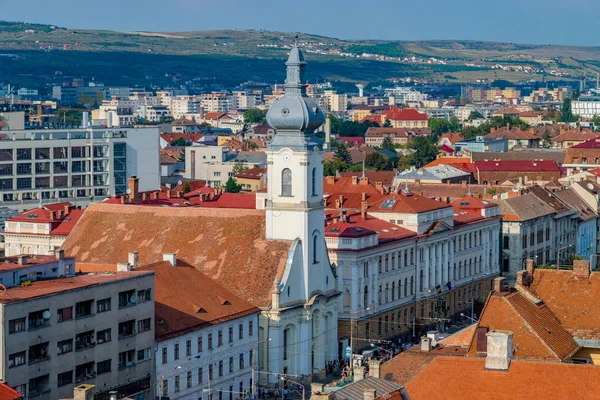 Iglesia Unitaria vista desde la Iglesia de San Miguel en Cluj-Napoc — Foto de Stock