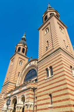 Sibiu, Romanya - kutsal Trinity Katedrali gün güneşli yaz Sibiu, Romanya