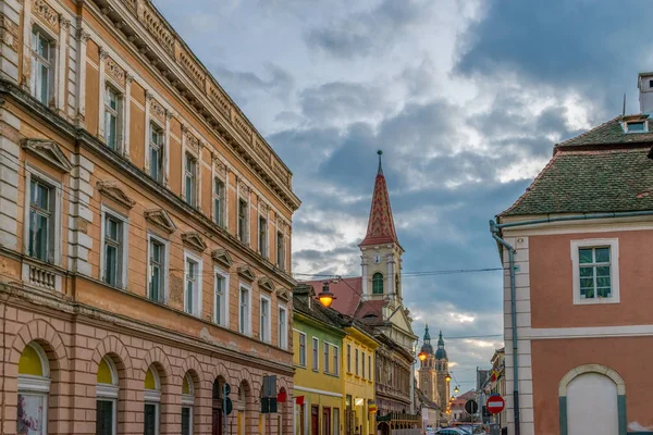 Bir görüntüyü Sibiu, Romanya Transilvanya bölgesinde merkezi bölümü — Stok fotoğraf