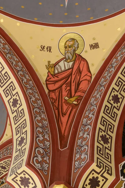 Σίμπιου, Ρουμανία - 17 Ιουλίου 2018: Αγίου Ιωάννη σχετικά με την Ορθόδοξη εκκλησία της Αναλήψεως και του Αγίου Νικολάου σε Σίμπιου, Ρουμανία — Φωτογραφία Αρχείου