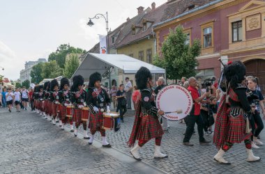 Sibiu, Romanya - 8 Haziran, 2018. Shree Muktajeevan Swamibapa boru bant Sibiu Uluslararası Tiyatro Festivali 2018