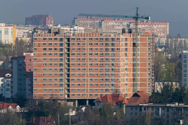 Строительство жилого дома в Кишиневе, Молдова — стоковое фото