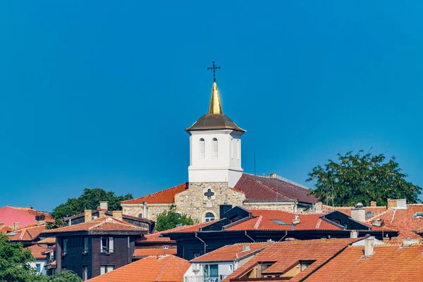 Igreja Assunção da Virgem Santa em Nessebar antiga cidade, um dos principais resorts à beira-mar na costa búlgara do Mar Negro. Nesebar, Nesebr é um Patrimônio Mundial da UNESCO. Uma igreja em Nessebar — Fotografia de Stock