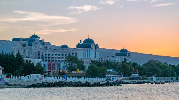 Sunny Beach, Bulgarije-4 sep 2018: Hotel Riu Helios Paradise in Sunny Beach bij Sunrise, een belangrijke badplaats aan de kust van de Zwarte Zee van Bulgarije — Stockfoto