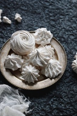 vanilya ve ahududu ev yapımı zephyr  