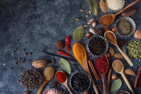 Various Indian Spices Wooden Spoons Metal Bowls — Stock Photo, Image