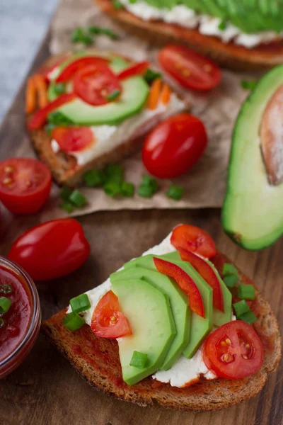 Toast Fresh Avocado Cherry Tomatoes Close — Stock Photo, Image