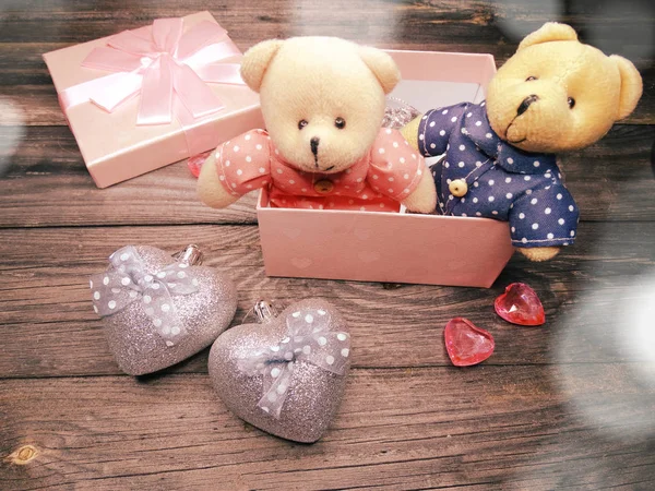 Menyukai Komposisi Hari Kasih Sayang Dengan Hati Kotak Hadiah Boneka — Stok Foto