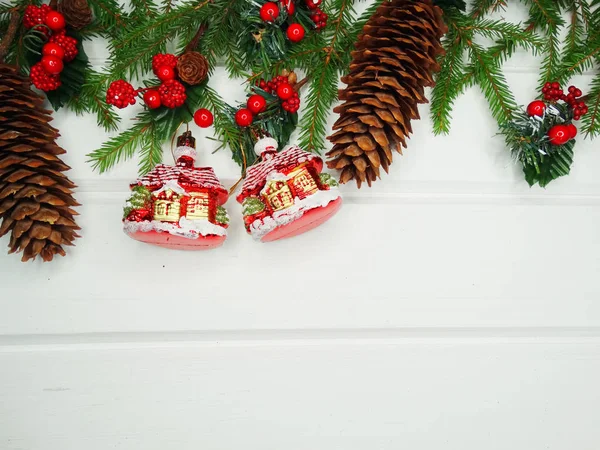 크리스마스 보드에 전나무 — 스톡 사진