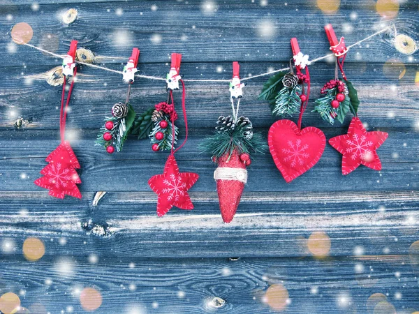 Fondo Navidad Decoración Con Luces Guirnalda Ramas Abeto Tablero Madera —  Fotos de Stock