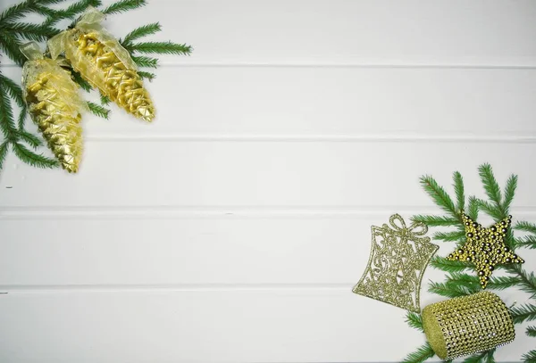 Weihnachten Hintergrund Und Dekoration Mit Tannenzweigen Schnee Girlanden Lichter Auf — Stockfoto