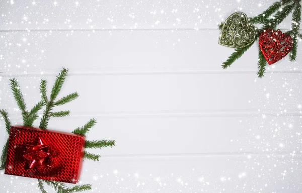 Karácsonyi Háttér Dekoráció Fenyő Ágak Díszdobozok Fehér Tábla — Stock Fotó