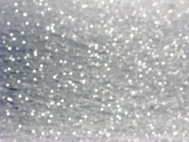 Beyaz arka plan renkli Noel ışık garland kar bulanık