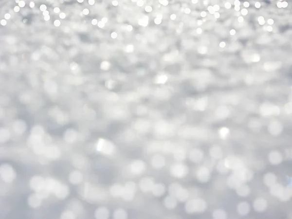 Abstrakte Weiße Hintergrund Bunt Verschwommen Weihnachten Licht Girlande Schnee — Stockfoto