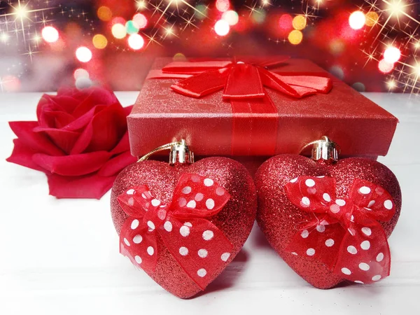 Amor Dia Dos Namorados Caixa Presente Com Corações Subiu Fundo — Fotografia de Stock