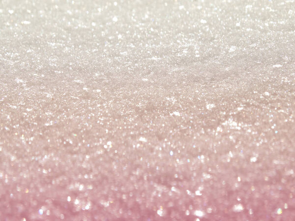 Абстрактные рождественские огни гирлянда размывает фон блестящий боке
