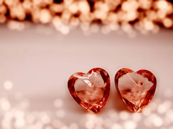 Cristal gema corações dia dos namorados amor feriado conceito backgrou — Fotografia de Stock