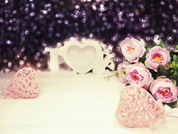 하트와 장미 꽃 배경 발렌타인 데이 사랑 — 스톡 사진