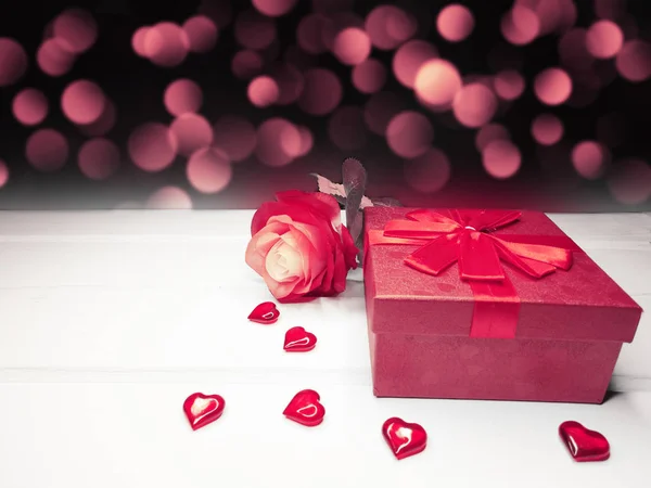 Gift box and hearts greeting card valentine's day love holiday — Stock Photo, Image