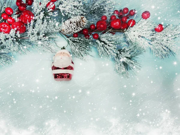 arka plan müziği üzerinde koni ve kar ile köknar ağacı şube Noel Santa