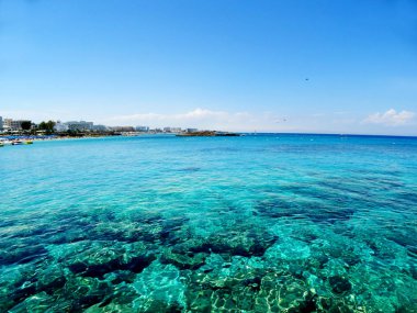 plaj sahil peyzaj Akdeniz deniz Kıbrıs Adası 