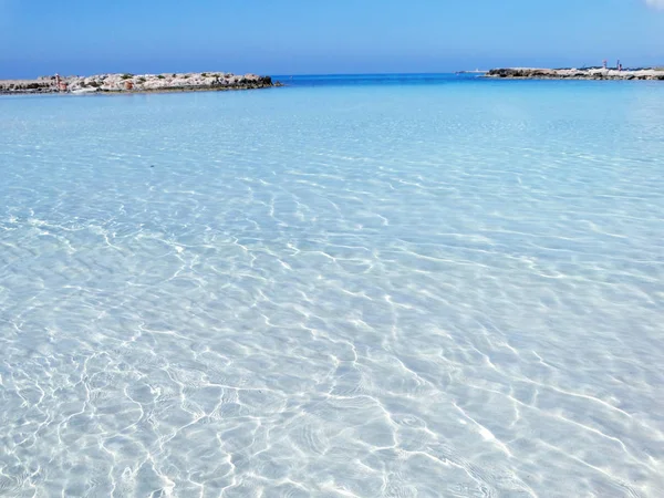 Textura da água areia praia verão férias fundo — Fotografia de Stock