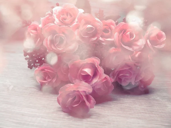 Rosa fundo com borrões para casamento dia dos namorados feriado ca — Fotografia de Stock