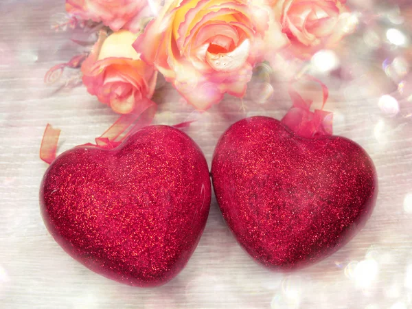 Серця і троянди квітковий фон кохання дня Валентина — стокове фото