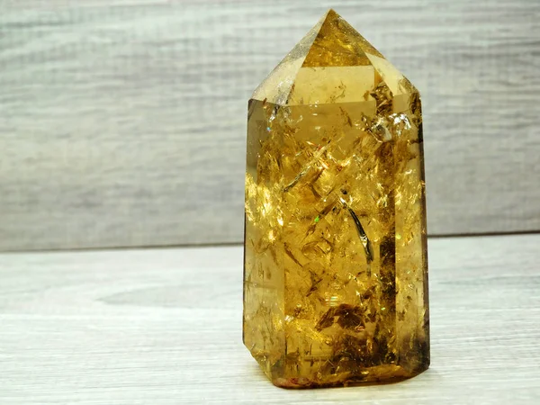 Citrien edelsteen crystal quartz minerale geologische achtergrond — Stockfoto