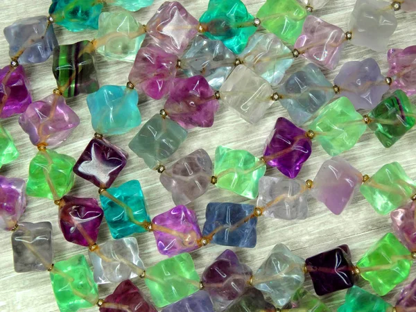 Perles de bijoux avec semigem fluorite cristaux brillants fashi de luxe — Photo