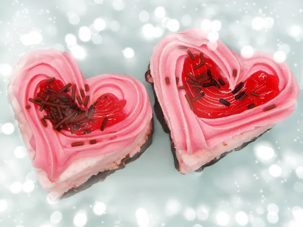 Amor coração dia dos namorados bolo doce comida de sobremesa festiva — Fotografia de Stock