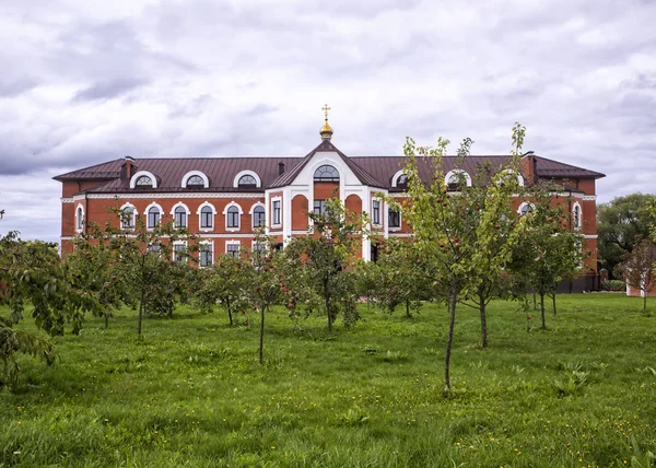 Suzdal Russie Août 2019 Verger Pommiers Sur Territoire École Secondaire — Photo