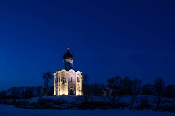 Bogolubovo Oblast Vladimir Rusland Februari 2020 Nachtblauw Winterlandschap Met Witte — Stockfoto