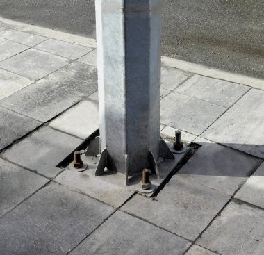 sokakta kaldırım çerçevede Tespitleme cıvata