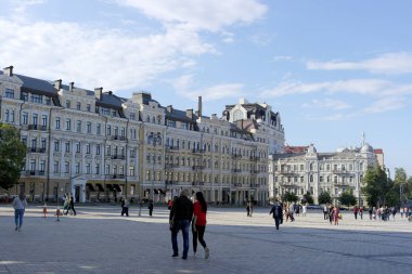 05.15.2019 Kiev Ukraine.The alan eski tarihi binalar ile çevrilidir. Avrupa Ukrayna Kiev.