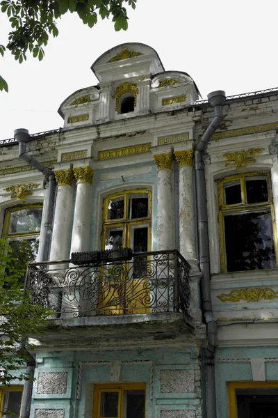 Old Shabby House Columns — Stock Photo, Image