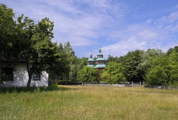 Igreja Ortodoxa Ucraniana Século Xix Paisagem Verão Sol Vila Pirogovo — Fotografia de Stock