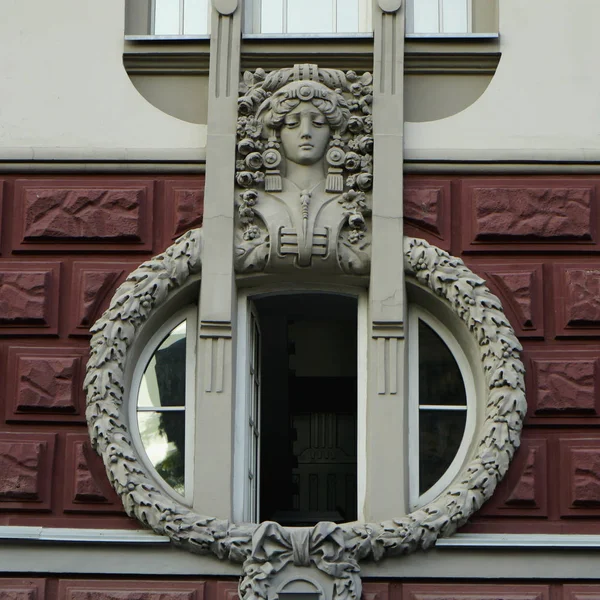Arkitektoniska Reliefer Art Nouveau Stil Varm Sommardag — Stockfoto